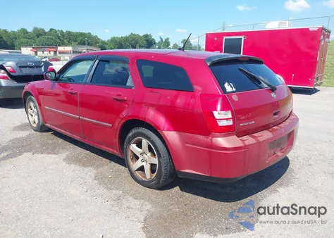 2008 Dodge Magnum Sxt z USA, uszkodzony, nr VIN 2D4FV37V88H242334